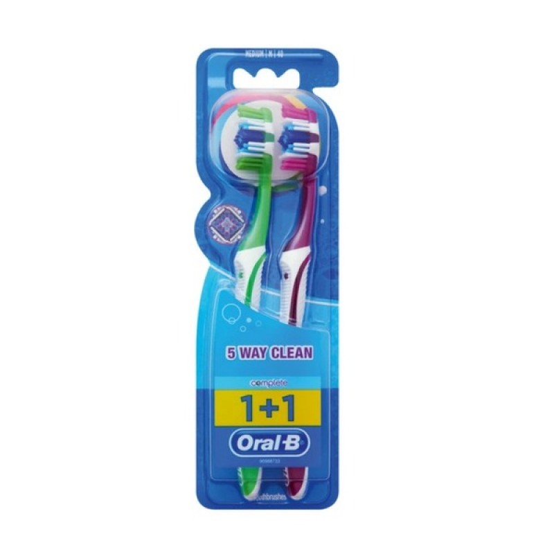 Oral-B Complete Clean 5 Way 40 Μέτρια Οδοντόβουρτσα με 5 Καθαριστικές Ζώνες σε Διάφορα Χρώματα, 1+1τμχ